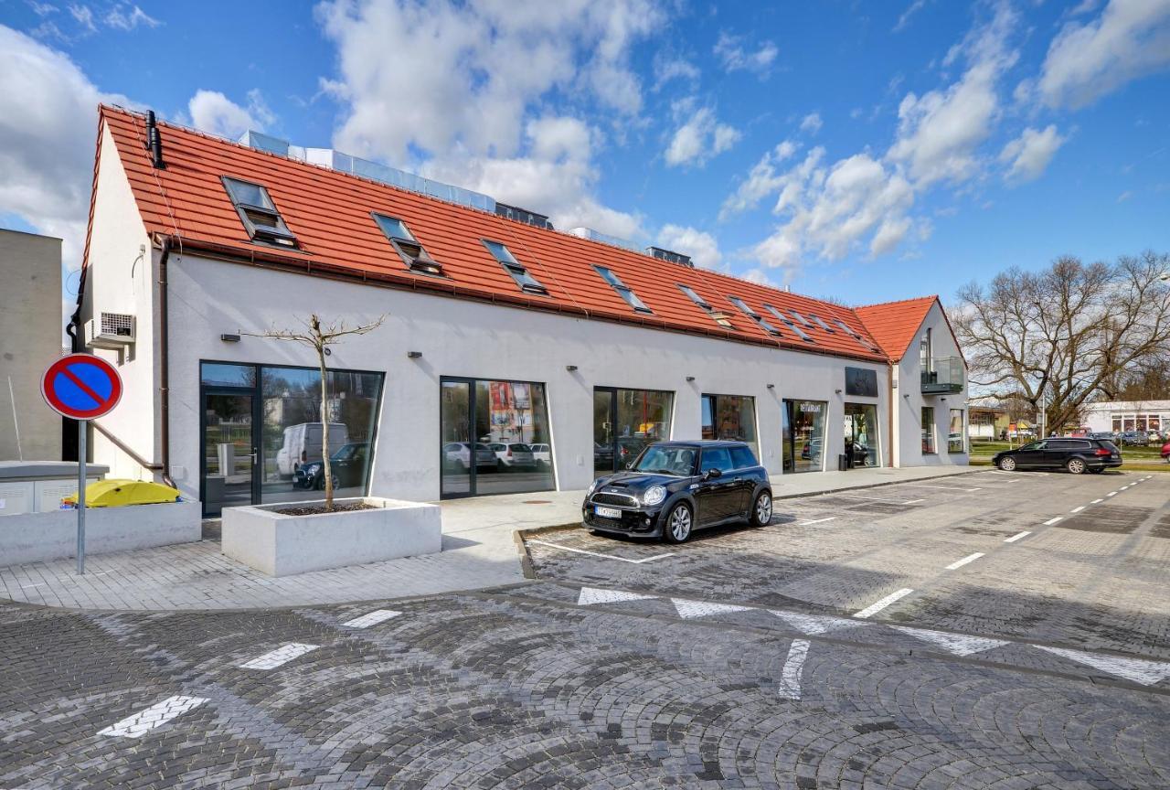 Penzion Elements Trnava Exterior foto